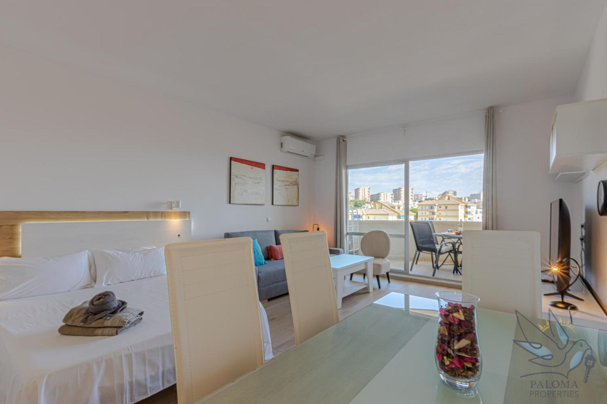 Benal beach suite, estudio con parque acuático y vistas al mar. Benalmádena Exterior foto